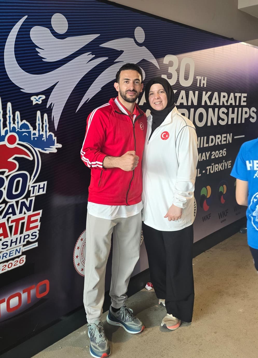 BALKAN ÇOCUKLAR KARATE SAMPIYONASI  29-31 MAYIS 2026 . İSTANBUL  TÜRKİYE  HALİME ZİADA  MİLLİ TAKIM ANTRENÖRÜ / Tek yürek tek bayrak  /  Ada karate den 2 sporcu  1 antrenör 
